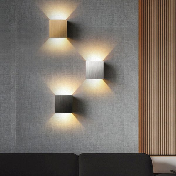 Petite applique murale moderne